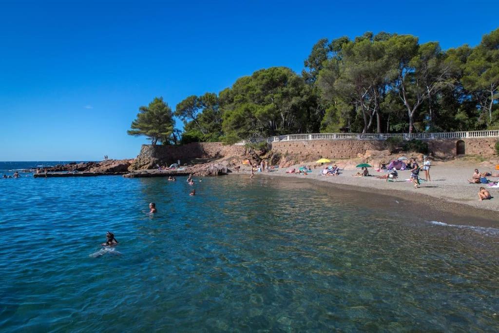 Studio Bord De Mer Boulouris A Saint Raphael エクステリア 写真